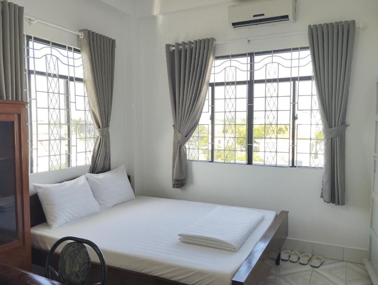 Hotel Nha Nghi Sao Mai à Hà Tiên Extérieur photo